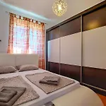 Ferienhaus Pet Friendly In With Kitchen *