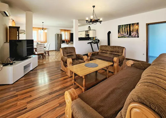 Pet Friendly In With Kitchen Casa de Férias Pula