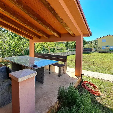 Awesome Home In Pula With Wifi Pula