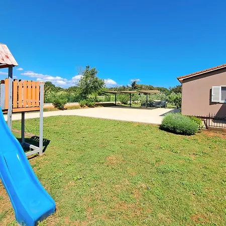 Awesome Home In Pula With Wifi *